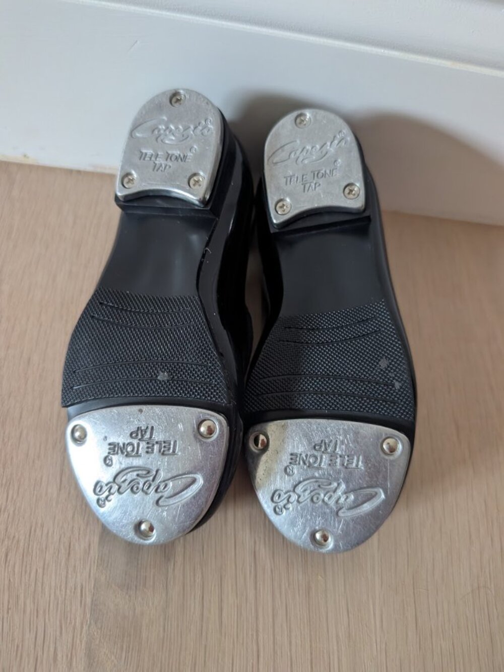 Capezio Black Patent Leather Tele Tone Tap Shoe Size 9 1/2 M - Picture 2 of 4